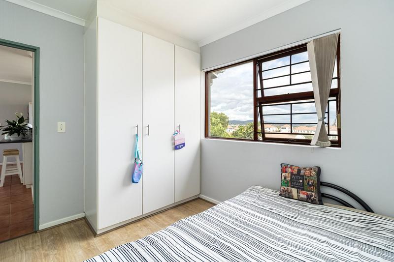 2 Bedroom Property for Sale in Vredekloof East Western Cape